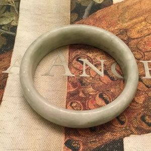 Stone bracelet